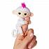 Интерактивная ручная обезьянка Fingerlings WowWee – София, белая, 12 см.  - миниатюра №1